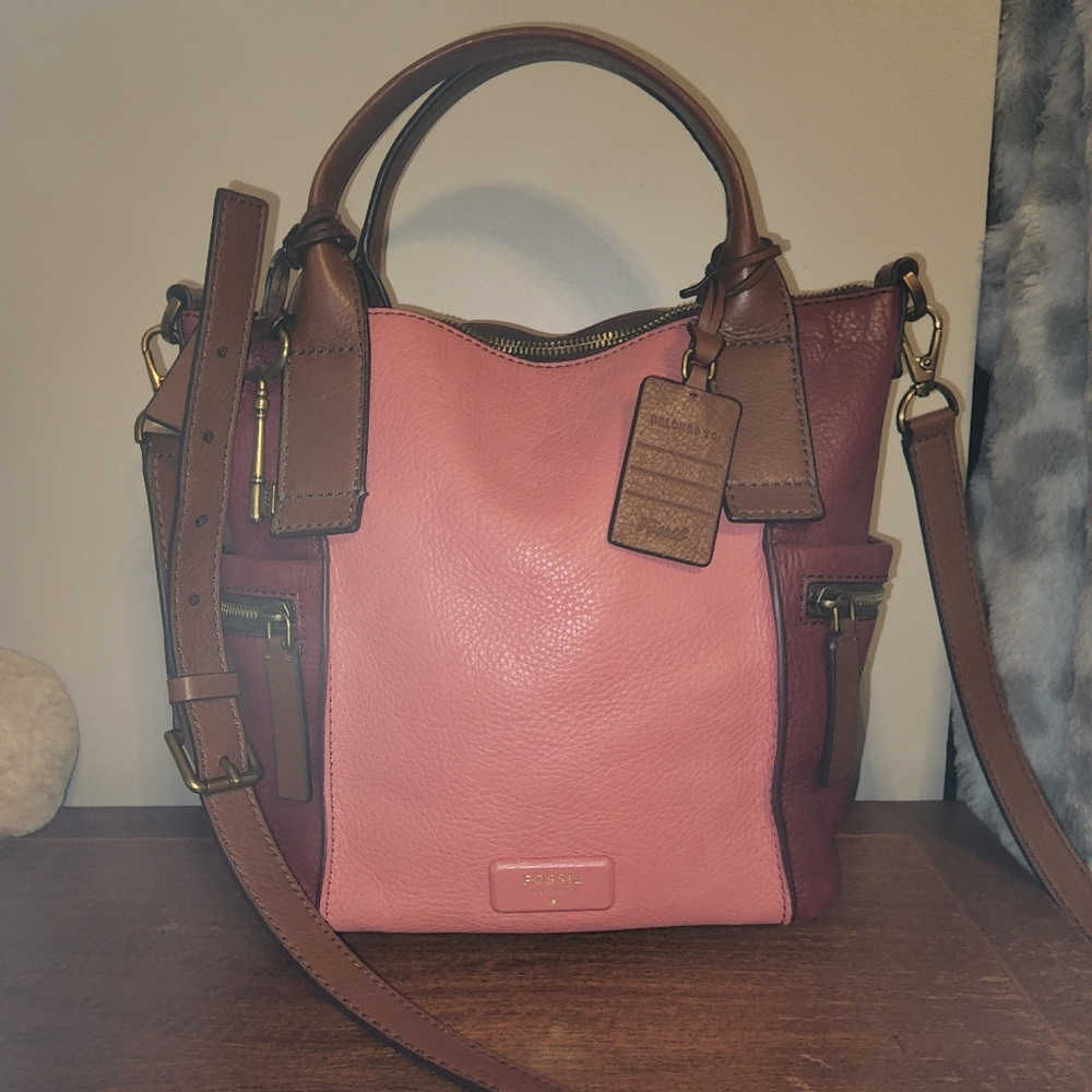 * SOLD* Fossil emerson handbag